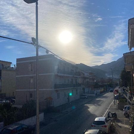 Domus Melius Apartment Castellammare di Stabia Bagian luar foto